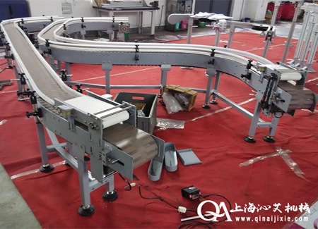 S型轉彎鏈板輸送機 S型轉彎鏈板輸送機